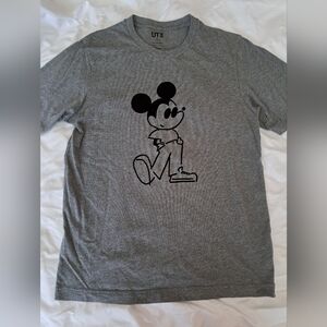 Unisex - Mickey T-Shirt - Size: Small  - Uniglo